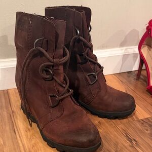 Sorel Women's Dark Brown Lace-Up Boots